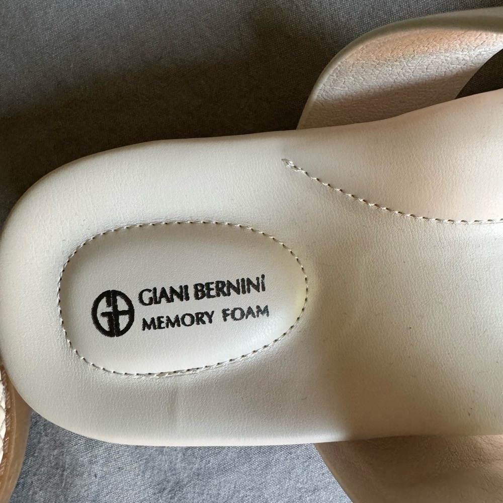 Giani Bernini Memory Foam Sandals 8.5 - image 6